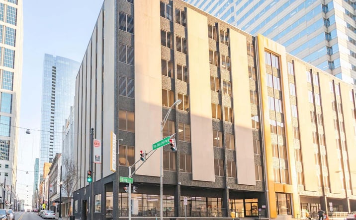 Pictures of Office property located at 501 Union St, Nashville, TN 37219 for lease - image #1