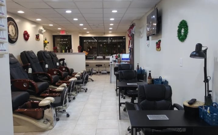 Pictures of Retail, Office, Restaurant property located at 103 Main St, Everett, MA 02149 for lease - image #1