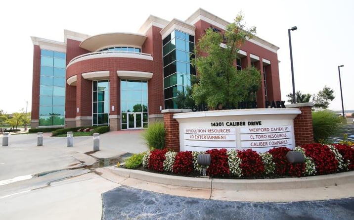 Pictures of Retail, Office property located at 14201 Caliber Dr, Oklahoma City, OK 73134 for lease - image #1