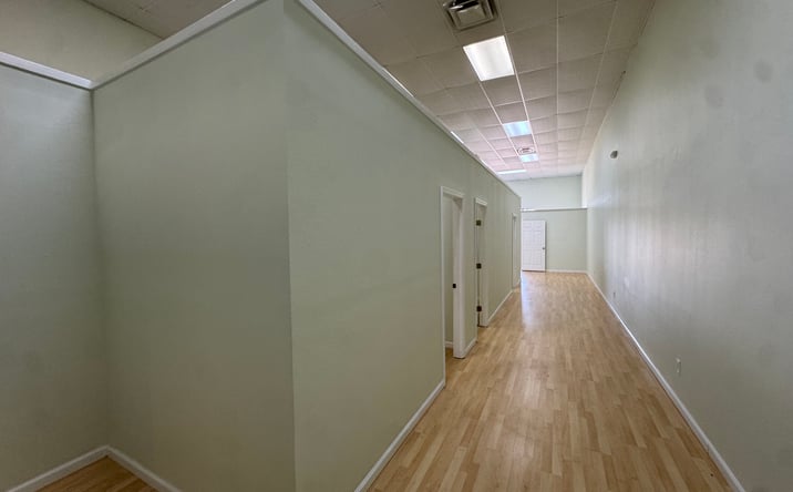 Pictures of Retail property located at 3009 US-51, LaPlace, LA 70068 for lease - image #1