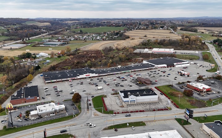 Pictures of Retail property located at 100-396 Countryside Plaza, Mount Pleasant, PA 15666 for lease - image #1