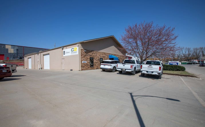 Pictures of Industrial property located at 3316 South 66th Avenue Circle, Omaha, NE 68106 for lease - image #1