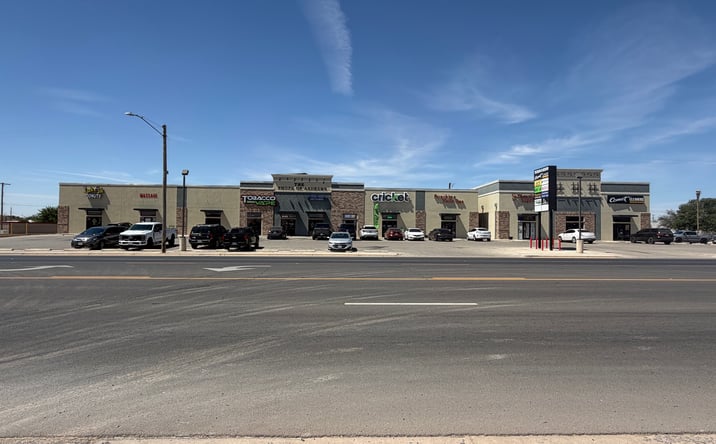 Pictures of Retail, Office, Restaurant property located at 716 S Main St, Andrews, TX 79714 for lease - image #1
