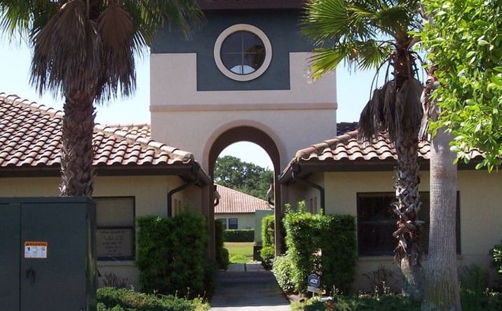 Pictures of Office property located at 421 and 425 Commercial Ct, Venice, FL 34292 for lease - image #1