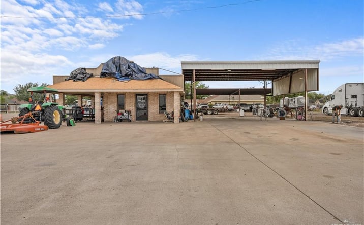 Pictures of Retail, Office property located at 3343 W Palma Vista Drive, Palmview, TX 78572 for lease - image #1