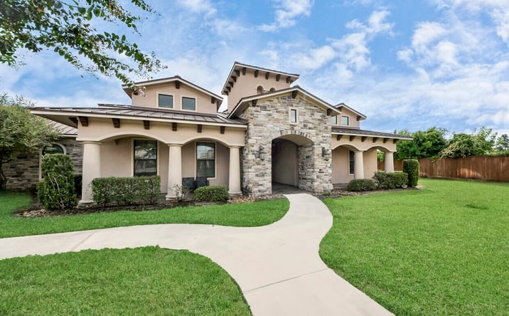 Pictures of Office property located at 12615 Cutten Rd, Houston, TX 77066 for lease - image #1