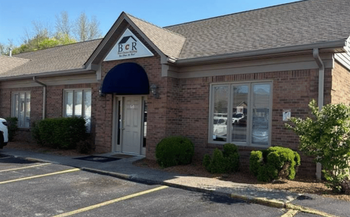 Pictures of Office property located at 2850 Lone Oak Rd, Paducah, KY 42003 for lease - image #1