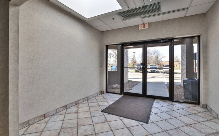 Pictures of Office property located at 4460 Carver Woods Dr, Blue Ash, OH 45242 for lease - image #1