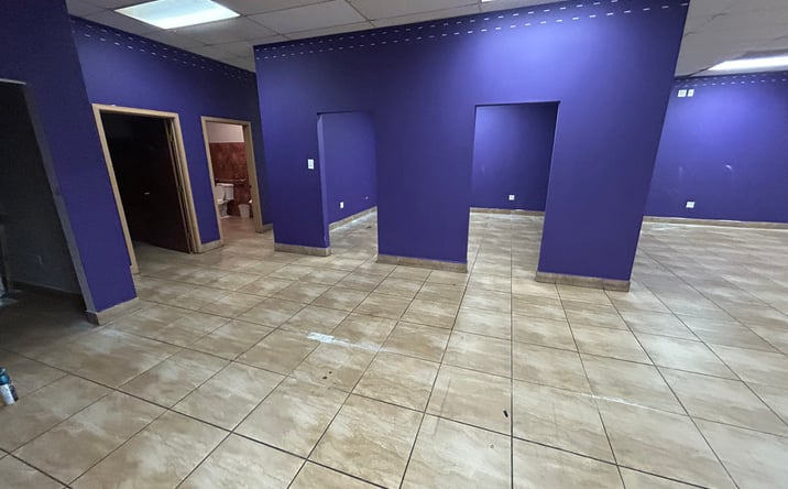 Pictures of Retail property located at 10209 Veterans Memorial Dr, Houston, TX 77038 for lease - image #1