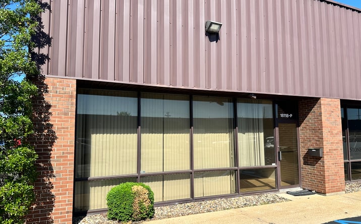 Pictures of Office, Industrial property located at 18118 Chesterfield Airport Rd, Chesterfield, MO 63005 for lease - image #1