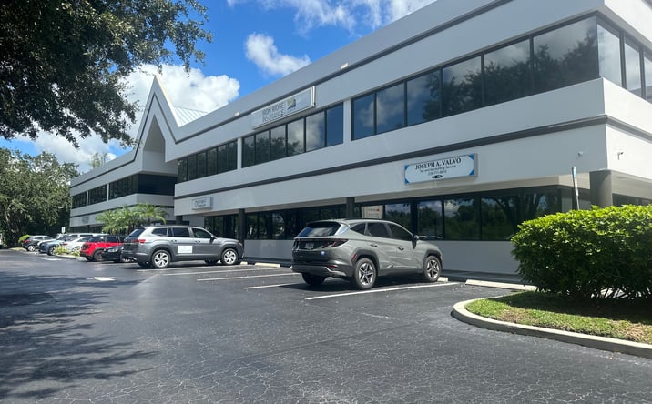 Pictures of Office property located at 17595 S Tamiami Trl, Fort Myers, FL 33908 for lease - image #1
