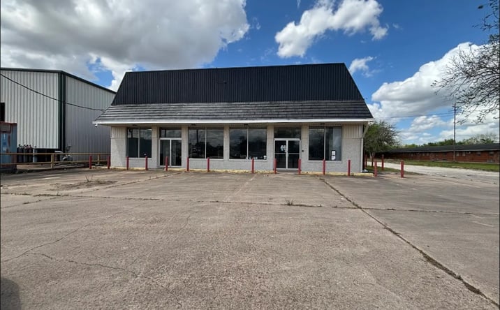 Pictures of Office, Retail, Industrial property located at 2313 N Richmond Rd, Wharton, TX 77488 for lease - image #1