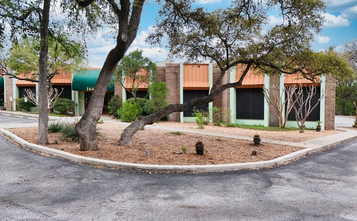 Pictures of Retail, Office, Industrial property located at 16410 Blanco Rd, San Antonio, TX 78232 for lease - image #1
