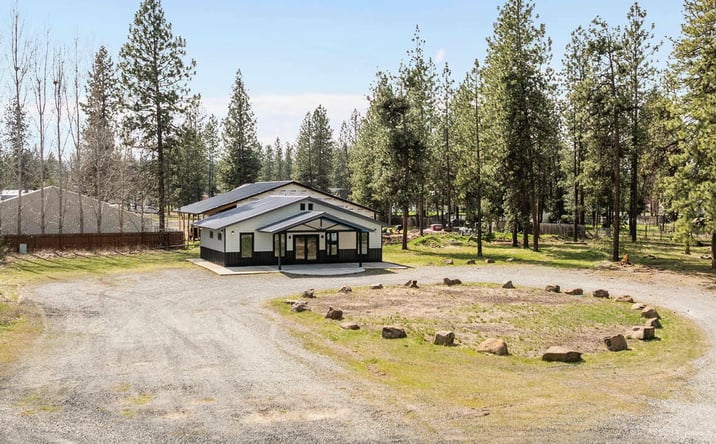 Pictures of Retail, Office property located at 6063 B HWY 291, Nine Mile Falls, WA 99206 for lease - image #1