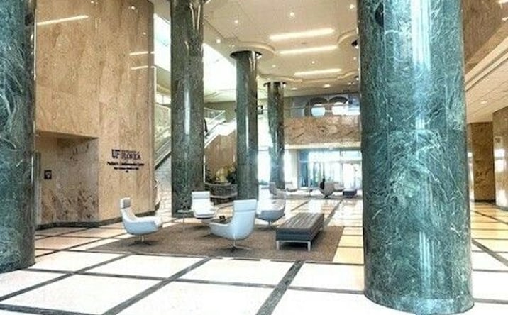 Pictures of Office property located at 841 Prudential Dr, Jacksonville, FL 32207 for lease - image #1