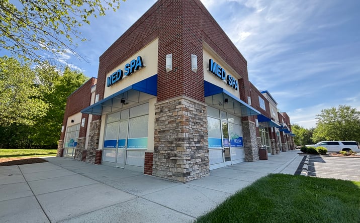 Pictures of Retail property located at 2546 Somerset Center Dr, Winston-Salem, NC 27103 for lease - image #1