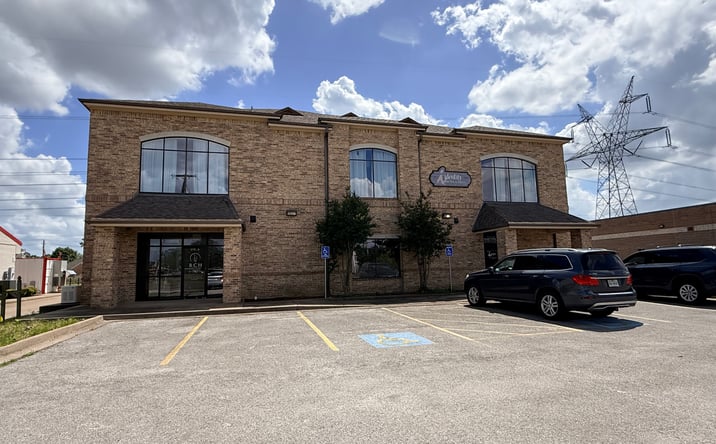 Pictures of Retail, Office property located at 2140 W. Grande Blvd., Suite C, Tyler, TX 75703 for lease - image #1