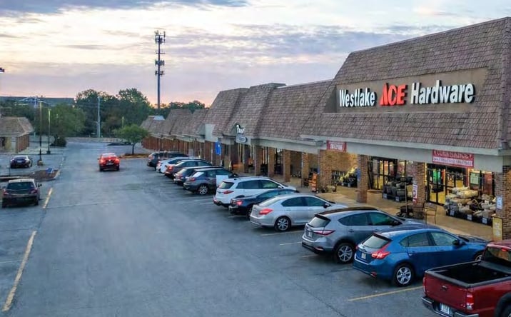 Pictures of Retail property located at 15117 W. 87th Parkway, Lenexa, KS 66215 for lease - image #1