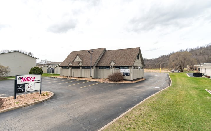Pictures of Office, Retail, Special Purpose property located at 601 McHugh Rd, Holmen, WI 54636 for lease - image #1