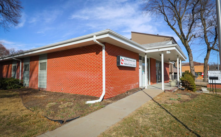 Pictures of Retail, Office, Special Purpose property located at 6500 Holdrege Street, Lincoln, NE 68505 for lease - image #1