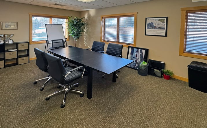 Pictures of Office property located at 2115 County Rd D E, Maplewood, MN 55109 for lease - image #1