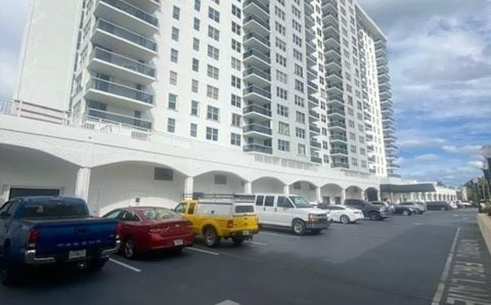Pictures of Industrial property located at 3015 N Ocean Boulevard # C122, Fort Lauderdale, FL 33308 for lease - image #1
