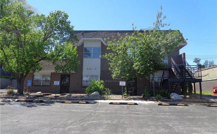 Pictures of Office property located at 3916 S Lynn Court, Independence, MO 64055 for lease - image #1