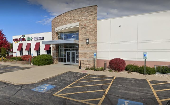 Pictures of Retail, Restaurant property located at 101 Franks Road, Marengo, IL 60152 for lease - image #1