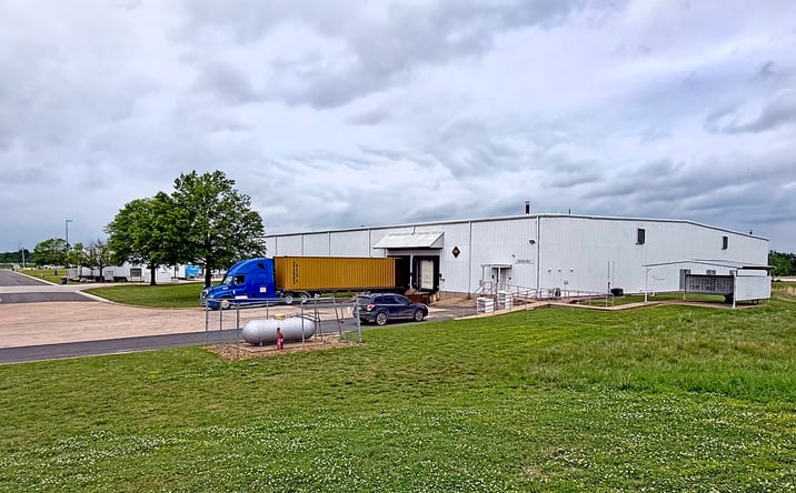 Pictures of Industrial property located at 340 Harper Dr, Paris, TX 75460 for lease - image #1