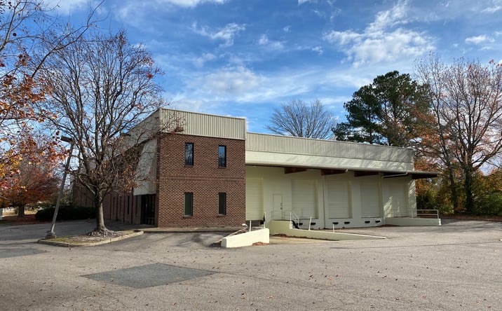 Pictures of Industrial property located at 5255 Henneman Dr, Norfolk, VA 23513 for lease - image #1