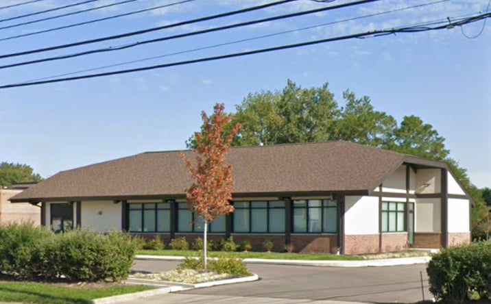 Pictures of Office property located at 24025 Lorain Road, North Olmsted, OH 44070 for lease - image #1