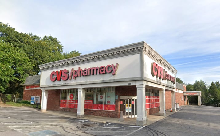 Pictures of Retail, Office, Restaurant property located at 6301 Harvard Avenue, Cleveland, OH 44105 for lease - image #1