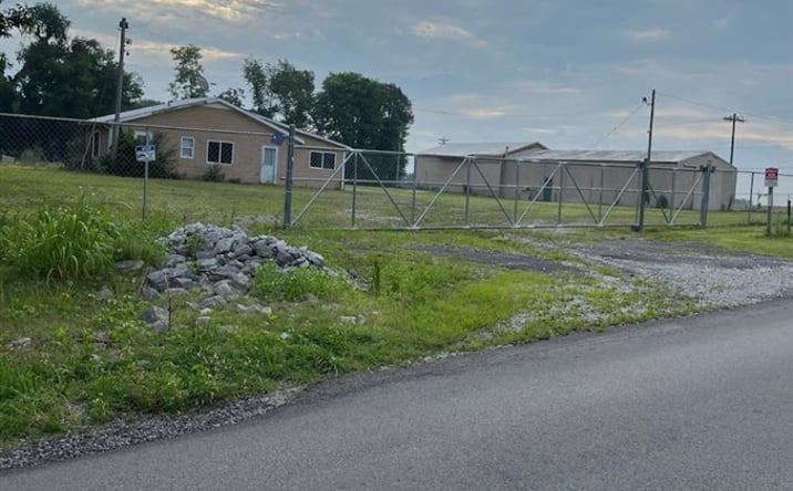 Pictures of Industrial property located at 1753 Rich Pond Road, Bowling Green, KY 42104 for lease - image #1