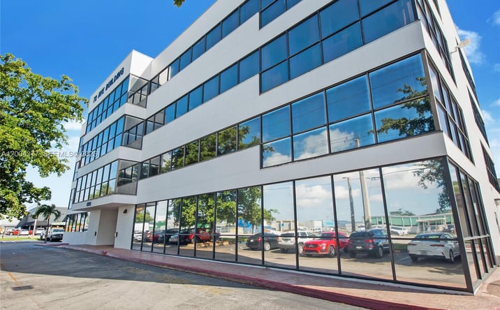 Pictures of Office property located at 4995 NW 72nd Ave # 400, Miami, FL 33166 for lease - image #1