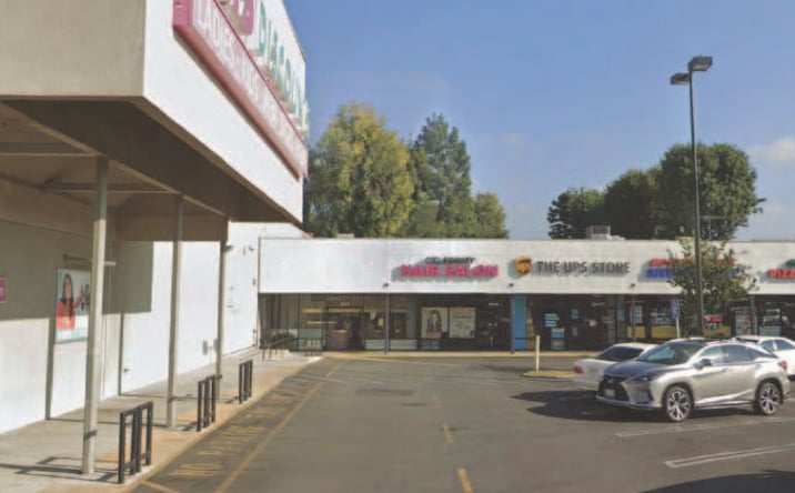 Pictures of Retail, Restaurant property located at 20121 Sherman Way, Los Angeles, CA 91306 for lease - image #1