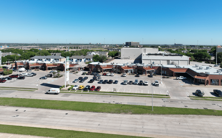 Pictures of Retail property located at 4922 Overton Ridge Blvd, Fort Worth, TX 76132 for lease - image #1