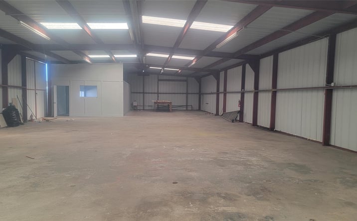 Pictures of Retail, Industrial, Special Purpose property located at 1969 I-30 Frontage Rd, Greenville, TX 75402 for lease - image #1