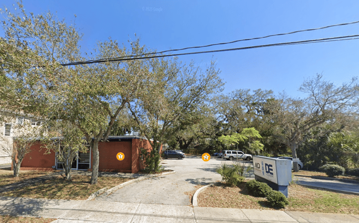 Pictures of Retail, Office property located at 609 S Ridgewood Ave, Daytona Beach, FL 32114 for lease - image #1