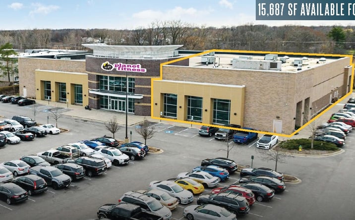 Pictures of Retail property located at 451 Lakehurst Rd, Waukegan, IL 60085 for lease - image #1