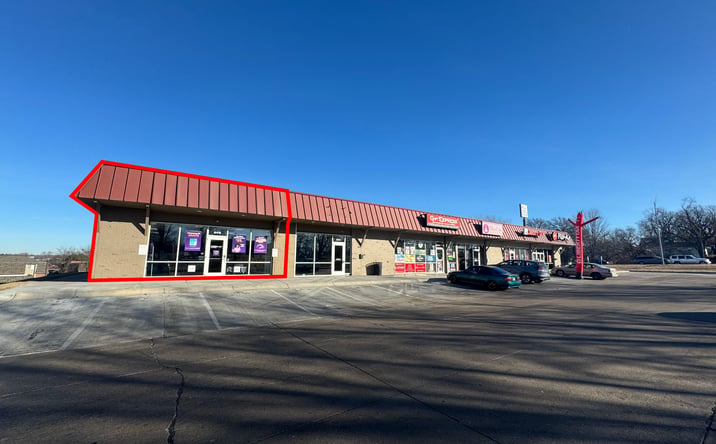 Pictures of Retail property located at 8418 Q St., Omaha, NE 68127 for lease - image #1