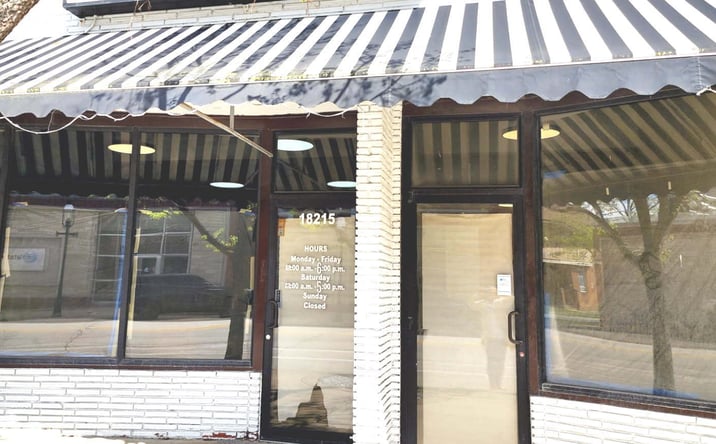 Pictures of Office property located at 18215 Dixie Highway B, Homewood, IL 60430 for lease - image #1