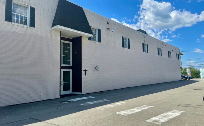 Pictures of Office property located at 1079 Greentree Rd, Pittsburgh, PA 15220 for lease - image #1