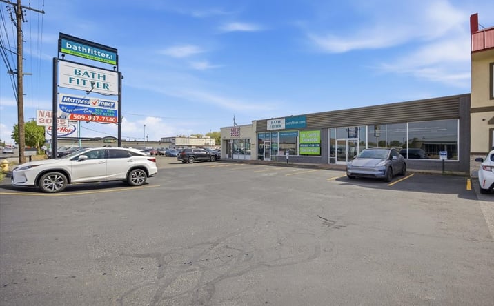 Pictures of Retail, Office, Industrial property located at 4207 West Clearwater Avenue, Kennewick, WA 99336 for lease - image #1