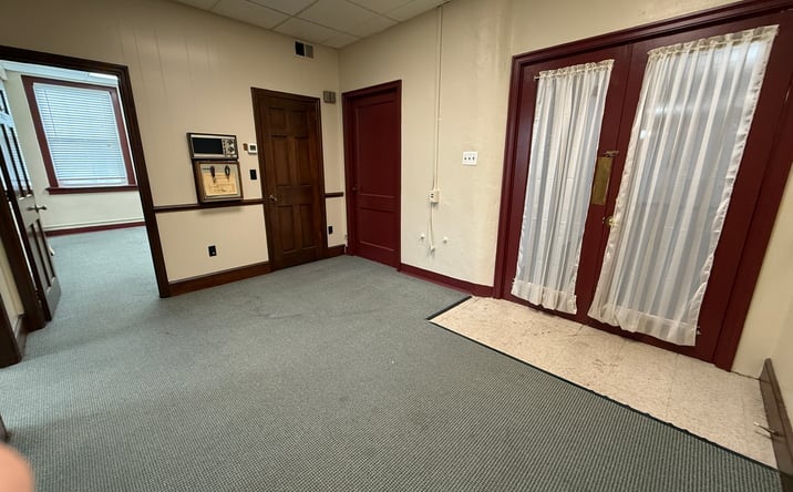 Pictures of Office property located at 8 S Hanover St, Carlisle, PA 17013 for lease - image #1