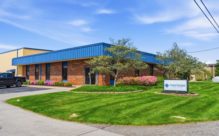 Pictures of Industrial property located at 1812 Cargo Court, Jeffersontown, KY 40299 for lease - image #1