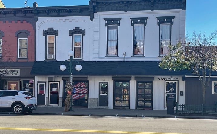 Pictures of Retail, Restaurant property located at 124-128 W Chicago Blvd, Tecumseh, MI 49286 for lease - image #1