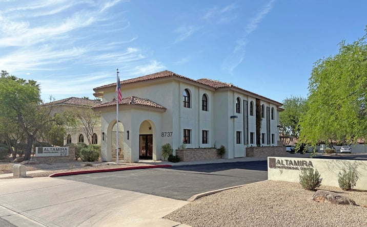 Pictures of Office property located at 8737 E Vía De Commercio, Scottsdale, AZ 85258 for lease - image #1