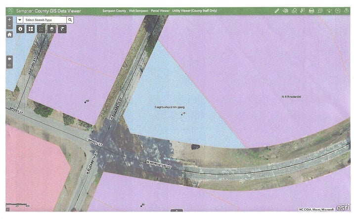 Pictures of Retail property located at 421 W Elizabeth St, Clinton, NC 28328 for lease - image #1