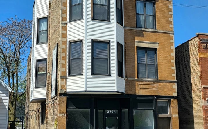 Pictures of Retail property located at 2704 N CALIFORNIA Avenue 1F, Chicago, IL 60647 for lease - image #1