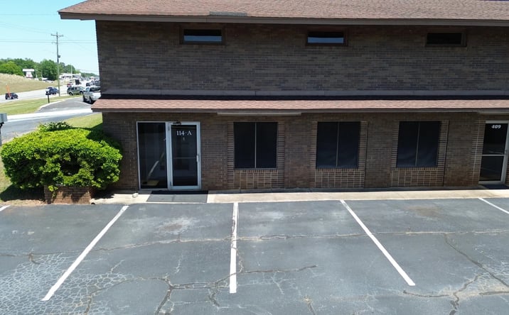 Pictures of Office property located at 114 Nimmons Circle, Seneca, SC 29678 for lease - image #1